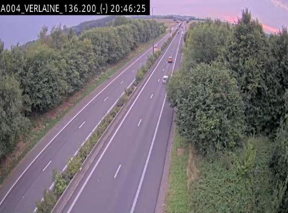 Webcam sur l'E411 à hauteur du pont surplombant la N40, à proximité de la sortie 26 Verlaine - Libramont-Chevigny. Vue orientée vers Namur