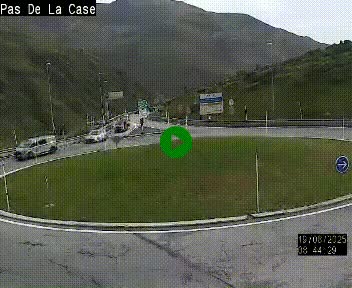 Webcam sur la N22 au niveau du poste frontière entre la France et Andorre à proximité de Pas de la Case à plus de 2000 mètres d'altitude