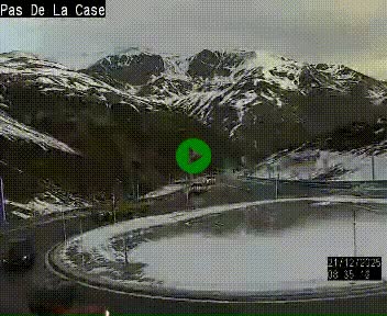 Webcam sur la N22 au niveau du poste frontière entre la France et Andorre à proximité de Pas de la Case à plus de 2000 mètres d'altitude
