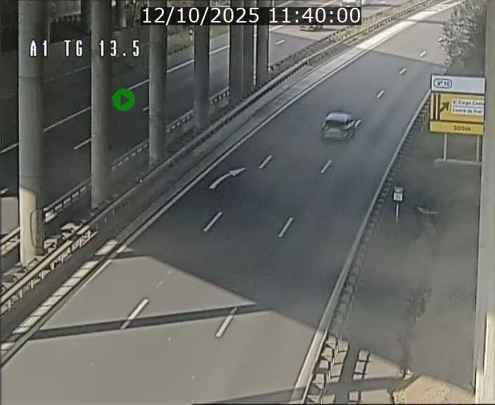 Traffic live webcam Luxembourg Senningen - A1 direction Luxembourg - BK 13.5