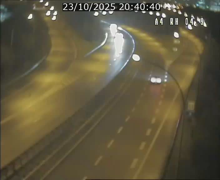 Traffic live webcam Luxembourg Leudelange - A4 - BK 4.9 - direction Luxembourg