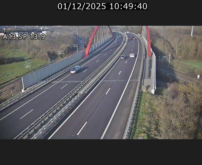 Traffic live webcam Luxembourg Kayl - A13 direction Esch-sur-Alzette/Luxembourg-ville - BK 13.9