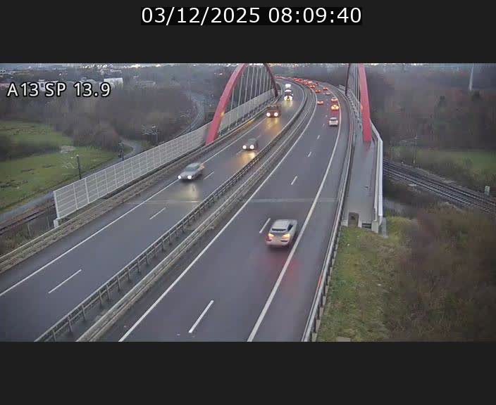 Traffic live webcam Luxembourg Kayl - A13 direction Esch-sur-Alzette/Luxembourg-ville - BK 13.9