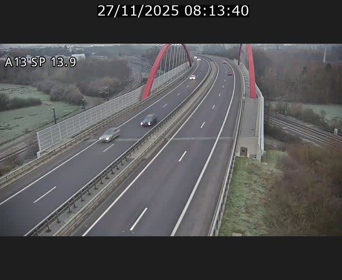 Traffic live webcam Luxembourg Kayl - A13 direction Esch-sur-Alzette/Luxembourg-ville - BK 13.9