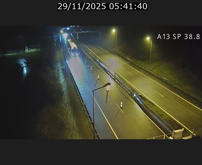 Webcam autoroute A13 à l'entrée ouest du tunnel Markusbierg à Schengen. Vue orientée vers le tunnel et l'Allemagne
