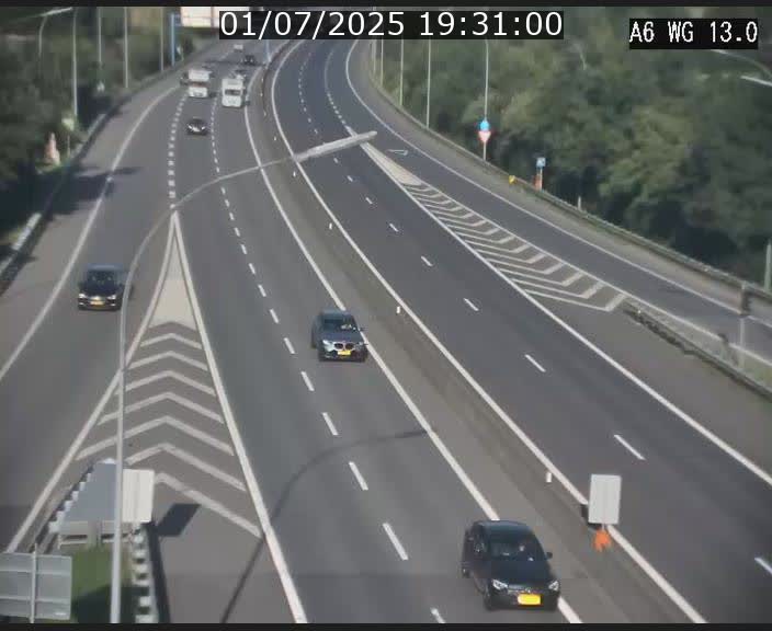 Traffic live webcam Luxembourg Mamer - A6 - BK 13 - direction Luxembourg/France/Allemagne