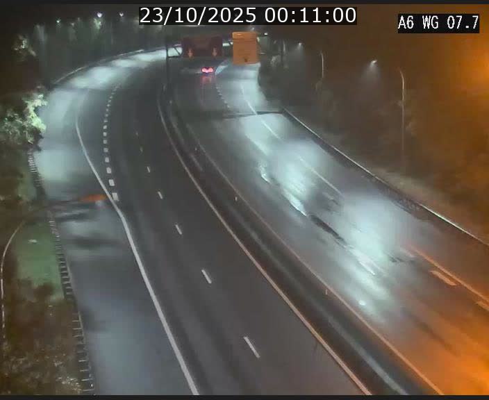 Traffic live webcam Luxembourg - Bridel - A6 - BK 7.7 - direction Belgique