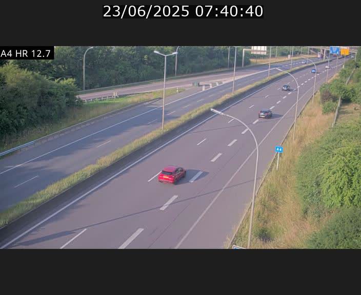 Traffic live webcam Luxembourg Esch sur Alzette - A4 - BK 12.7 - direction Esch-Belval