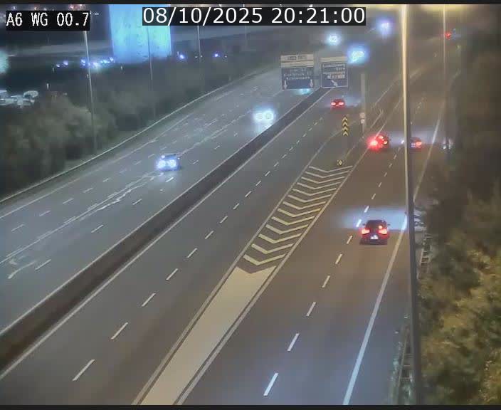 Traffic live webcam Luxembourg Croix de Cessange - A6 - BK 0.7 - direction A3 France