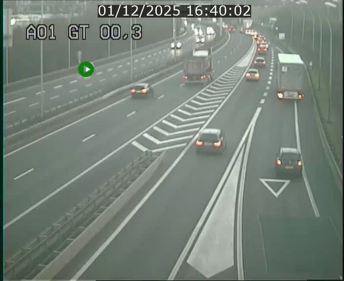 Traffic live webcam Luxembourg Croix de Gasperich - A1 direction Kirchberg - BK 0.3