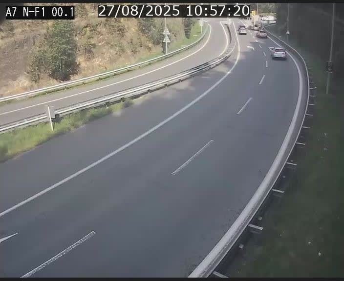 Webcam autoroute Luxembourg A7 située dans la sortie 1 Waldhof, vers la N11, avant le Tunnel Stafelter