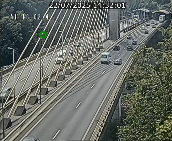 Traffic live webcam Luxembourg Sandweiler - A1 direction Luxembourg-ville - BK 2.4