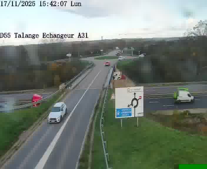 Webcam sur la D55 à Talange au niveau du pont surplombant l'A31 (sens droite-gauche vers Luxembourg). Vue orientée vers Ay-sur-Moselle.