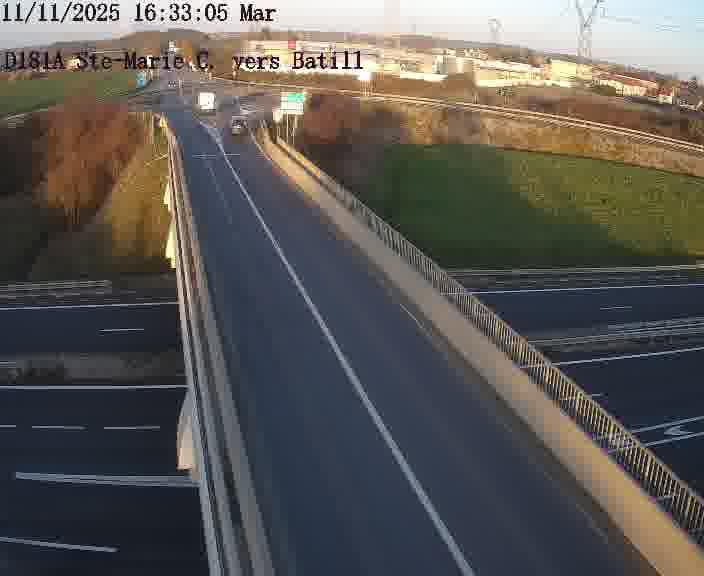 Dispositif d’observation sur D181a (France) à Sainte Marie aux Chênes, en direction de Batilly, offrant une visualisation fiable des conditions de circulation.