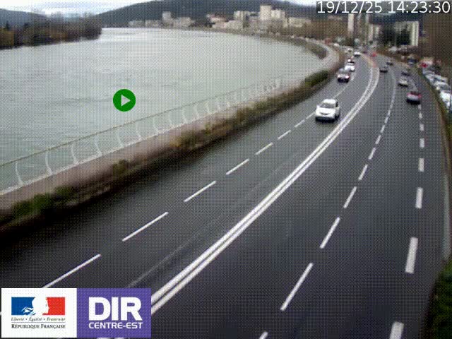 Webcam sur le quai Parjot à Vienne, aux Portes de Lyon, sur la Nationale 7, à la jonction avec le boulevard du Rhône-nord (D1407), caméra orientée vers Lyon