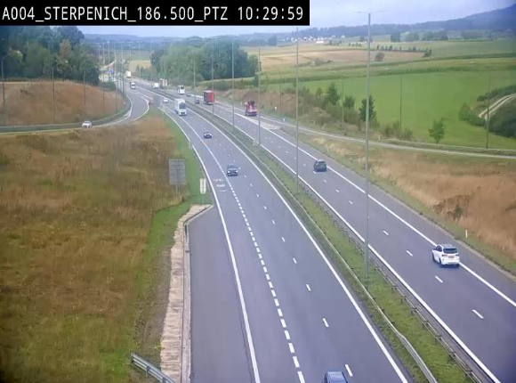 Webcam E411 à Sterpenich en Belgique près de la frontière du Luxembourg. Vue orientée vers Bruxelles