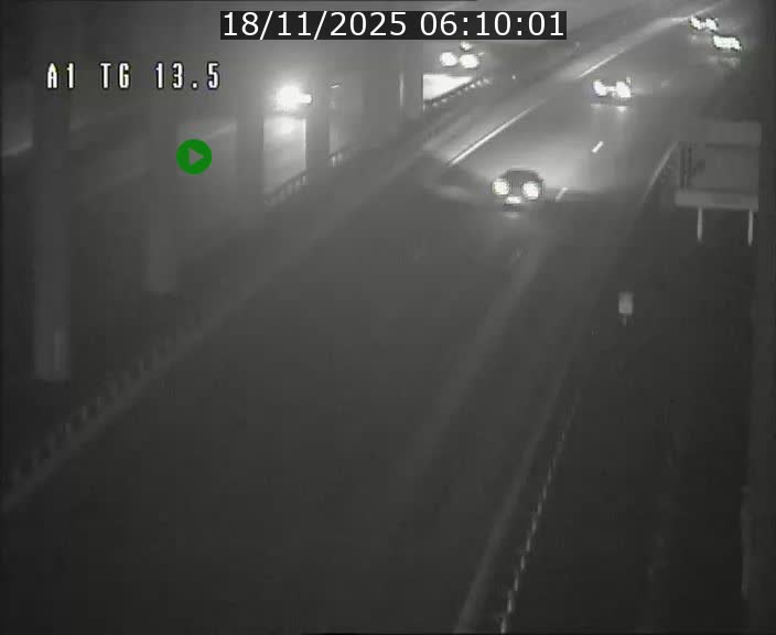 Traffic live webcam Luxembourg Senningen - A1 direction Luxembourg - BK 13.5