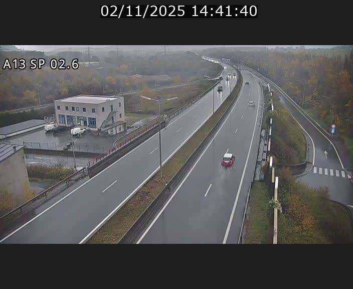 Traffic live webcam Luxembourg Sanem - A13 direction Pétange - BK 2.6
