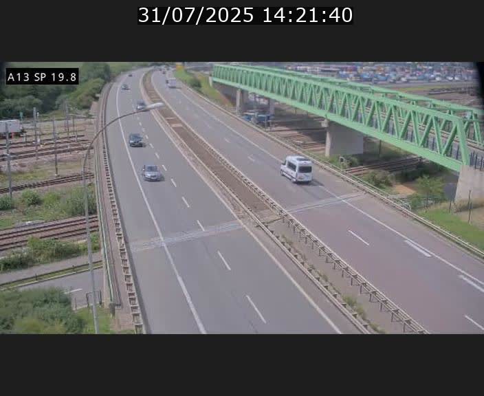 Traffic live webcam Luxembourg Croix de Bettembourg - A13 direction Esch-sur-Alzette - BK 19.8