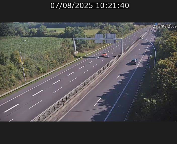 Traffic live webcam Luxembourg Croix de Bettembourg, rond-point d'Hellange - A13 direction Allemagne - BK 20.9