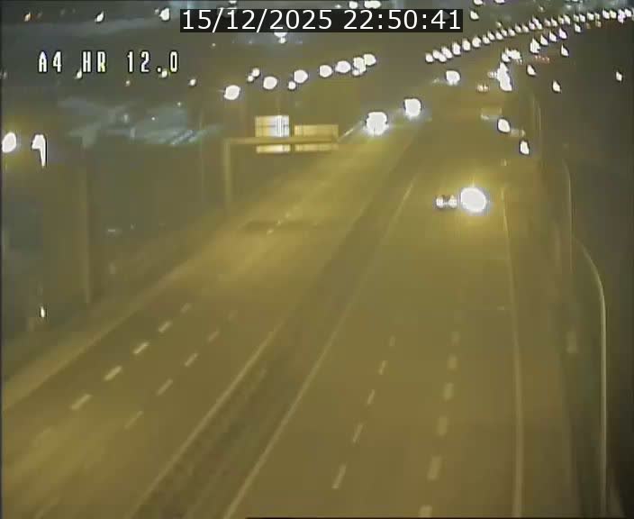 Traffic live webcam Luxembourg Jonction Foetz - A4 - BK 12.0 - direction Esch sur Alzette