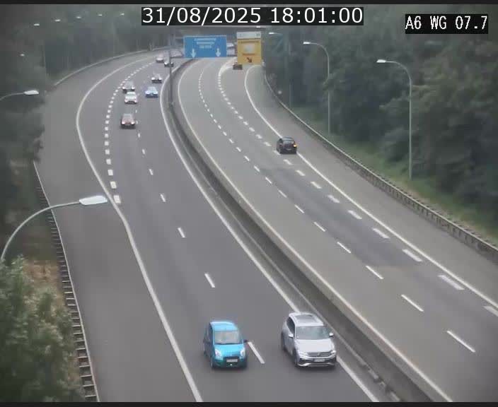 Traffic live webcam Luxembourg - Bridel - A6 - BK 7.7 - direction Belgique