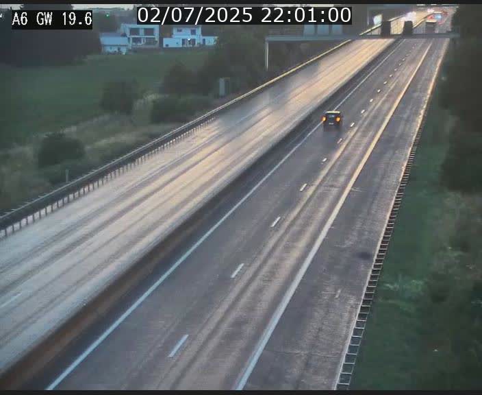 Traffic live webcam Luxembourg - Steinfort - A6 - BK 19.6 - direction Belgique
