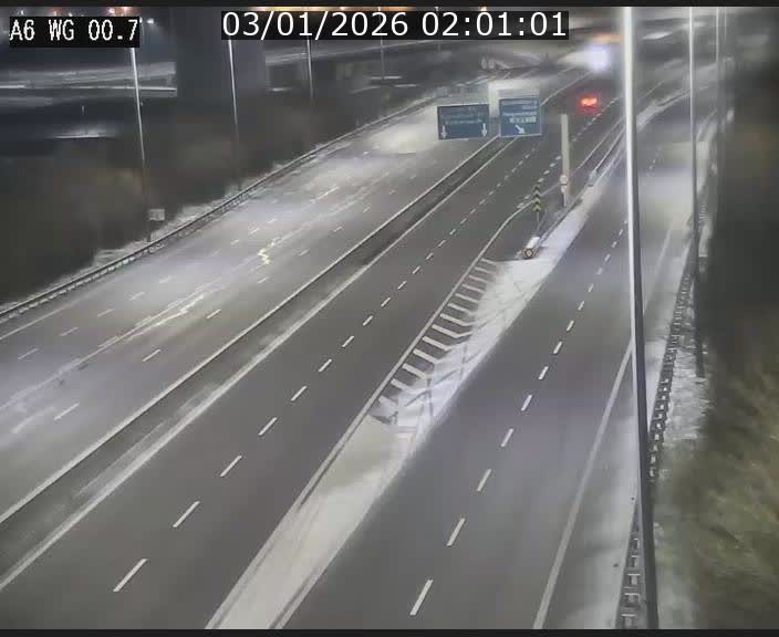 Traffic live webcam Luxembourg Croix de Cessange - A6 - BK 0.7 - direction A3 France