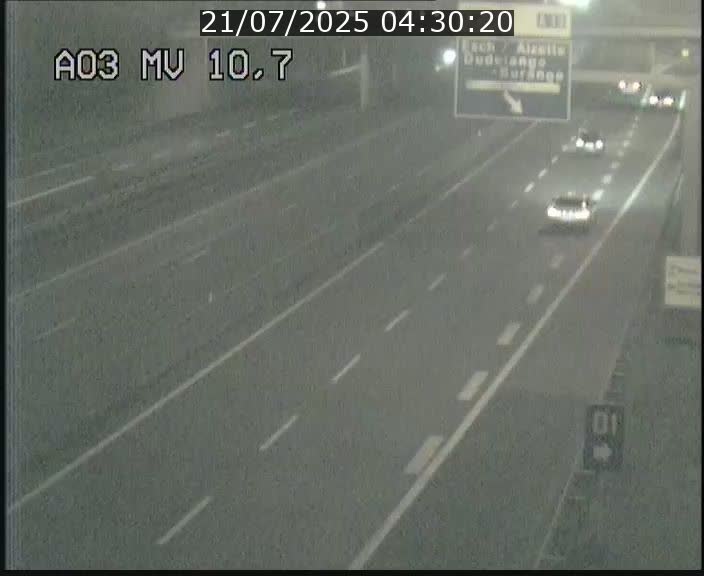 Traffic live webcam Luxembourg Croix de Bettembourg - A3 - BK 10.7 - direction France