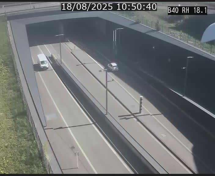 Webcam sur la route de contournement d'Esch-Belval avant le tunnel Central Gate au niveau de la porte de France et du radar fixe