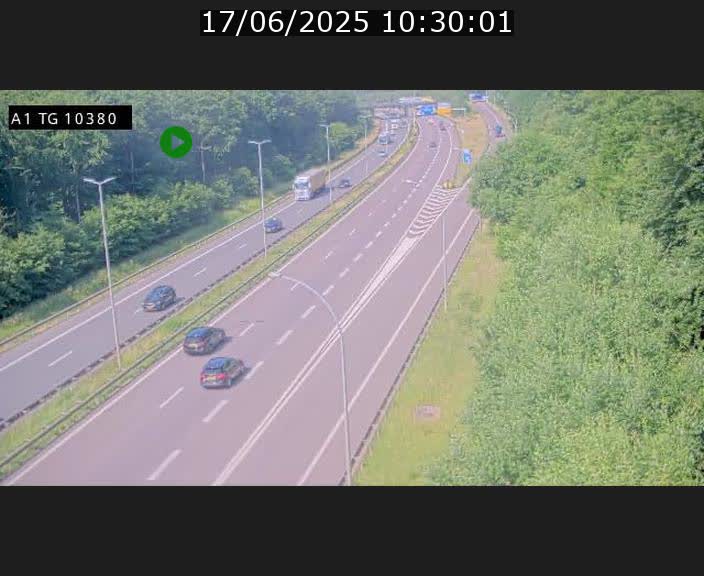 Traffic live webcam Luxembourg Senningerberg - A1 direction Luxembourg Kirchberg - BK 10.3