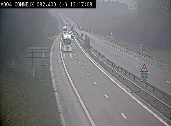 Webcam à hauteur de Conneux sur l'E411 en direction du sud de la Belgique