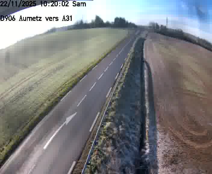 Webcam sur la D906 à Aumetz, juste après la fin de la D16. Vue orientée vers A30