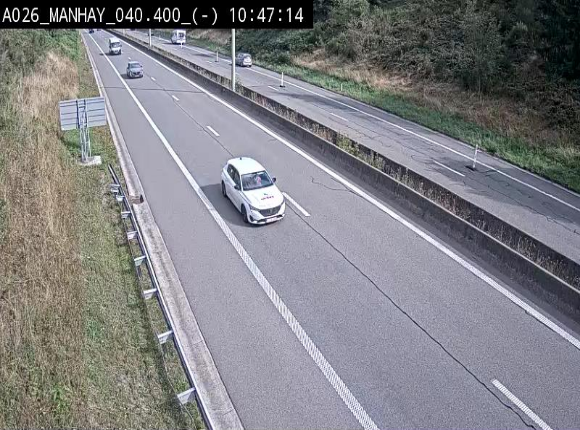 Webcam autoroute A26/E25 à hauteur de Manhay, après la jonction avec la N651 en direction de Liège - BK 40.4