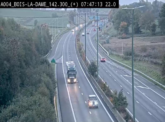 Webcam située entre la sortie 29 Neufchâteau et la jonction avec l'E25 en direction de Liège et Luxembourg