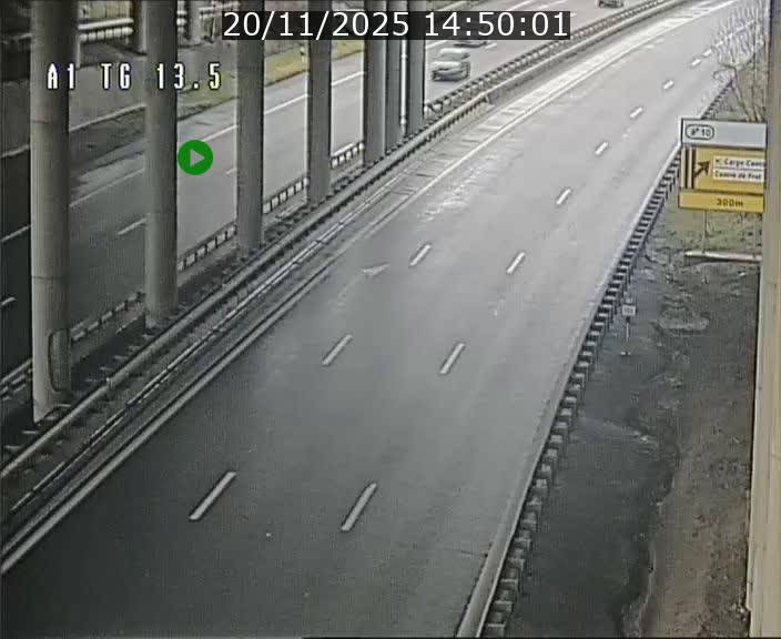 Traffic live webcam Luxembourg Senningen - A1 direction Luxembourg - BK 13.5