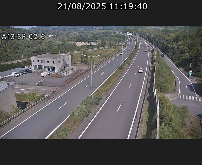 Traffic live webcam Luxembourg Sanem - A13 direction Pétange - BK 2.6