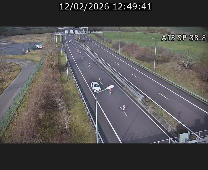 Webcam autoroute A13 à l'entrée ouest du tunnel Markusbierg à Schengen. Vue orientée vers le tunnel et l'Allemagne
