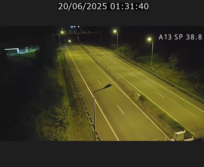 Webcam autoroute A13 à l'entrée ouest du tunnel Markusbierg à Schengen. Vue orientée vers le tunnel et l'Allemagne