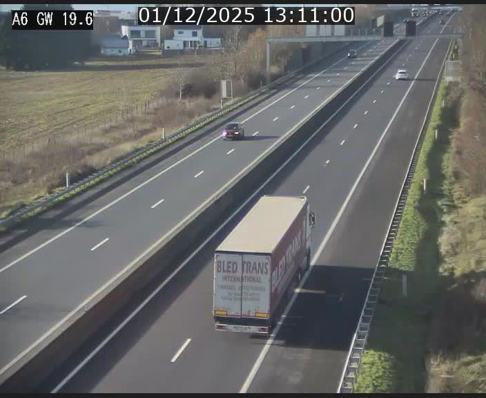 Traffic live webcam Luxembourg - Steinfort - A6 - BK 19.6 - direction Belgique