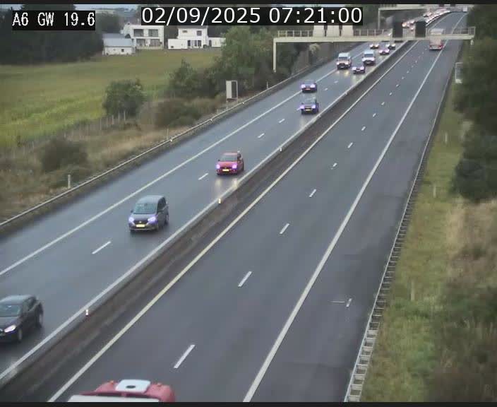 Traffic live webcam Luxembourg - Steinfort - A6 - BK 19.6 - direction Belgique