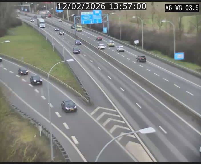 Traffic live webcam Luxembourg - Croix de Cessange - A6 - BK 3.5 - direction France/Allemagne