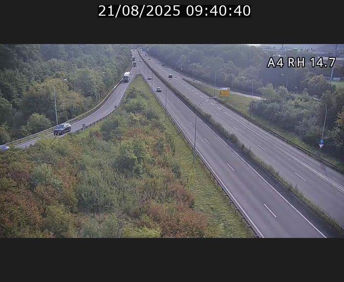 Traffic live webcam Luxembourg Jonction Lankelz - A4 - BK 14.7 - direction Luxembourg