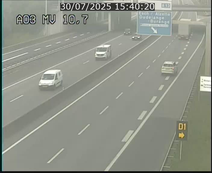 Traffic live webcam Luxembourg Croix de Bettembourg - A3 - BK 10.7 - direction France