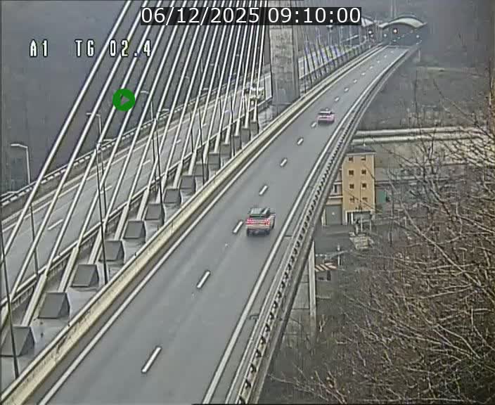 Traffic live webcam Luxembourg Sandweiler - A1 direction Luxembourg-ville - BK 2.4