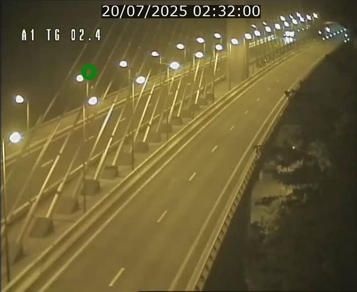 Traffic live webcam Luxembourg Sandweiler - A1 direction Luxembourg-ville - BK 2.4