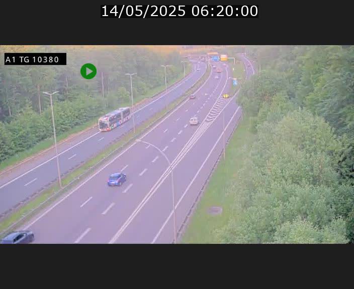 Traffic live webcam Luxembourg Senningerberg - A1 direction Luxembourg Kirchberg - BK 10.3