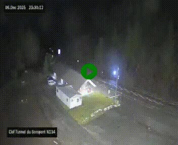 Webcam à l'entrée du tunnel du Somport, côté français, sur la N134, dans les Pyrénées, en direction de l'Espagne, à 1116 mètres d'altitude