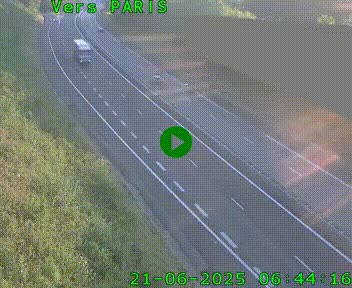 Caméra routière sur l'autoroute A20 à Saint-Pardoux-l'Ortigier, à la jonction avec l'A89. Vue orientée vers Paris