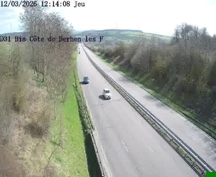 Webcam de surveillance sur D31bis (France) à Behren-lès-Forbach, cadrée vers Sarreguemines, proposant une information routière utile aux déplacements quotidiens.